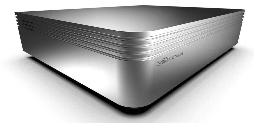 IsoTek V5 Aquarius Netzfilter in Silber, freigestellte Schrägansicht